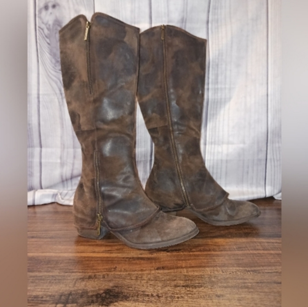 Devi 2 Boots